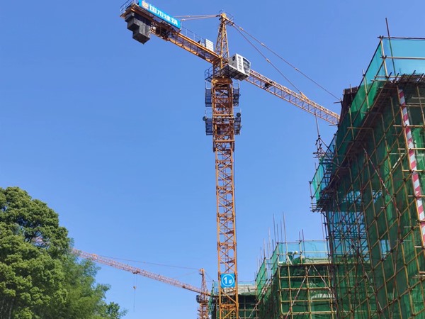 国龙建筑洪江安置房项目